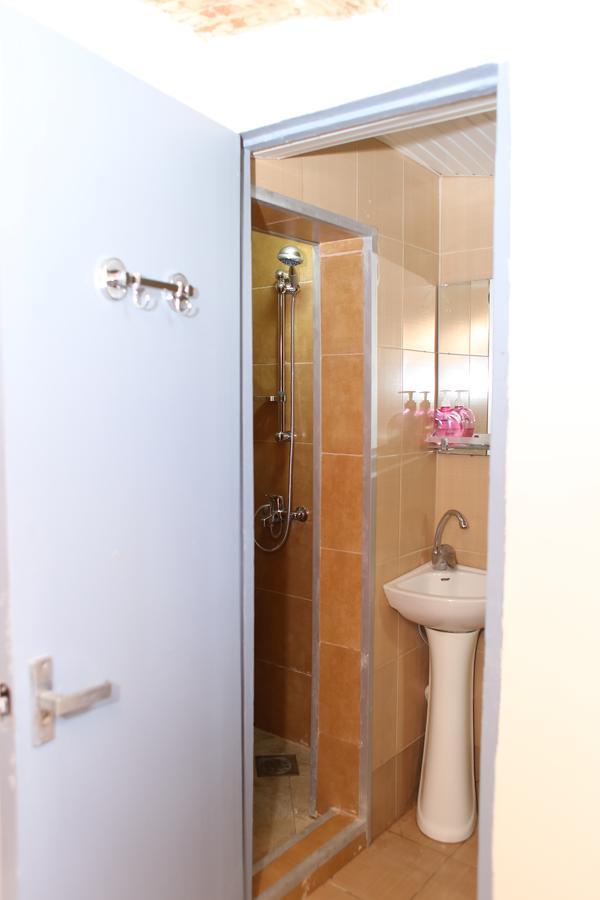 Guest House Kakabadzeebi 9 Tbilisi Ngoại thất bức ảnh