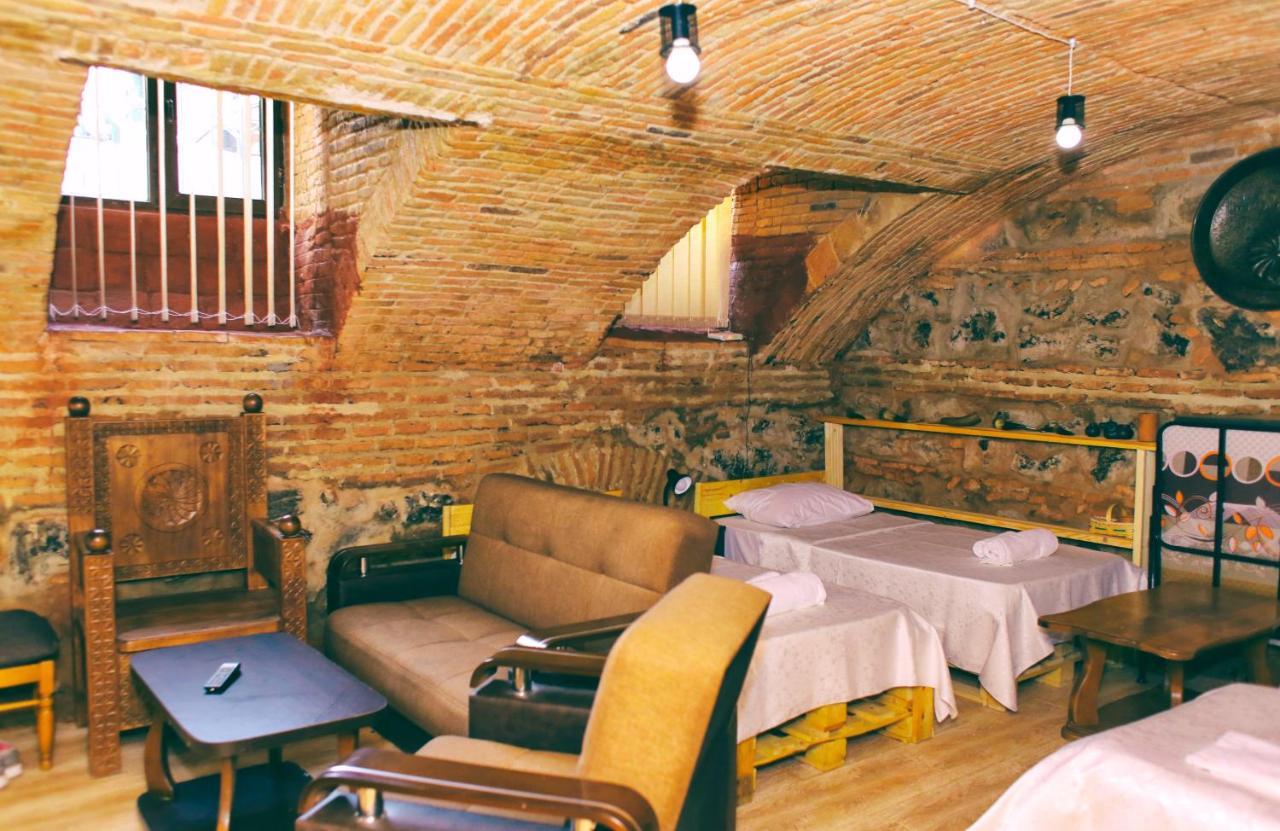 Guest House Kakabadzeebi 9 Tbilisi Ngoại thất bức ảnh